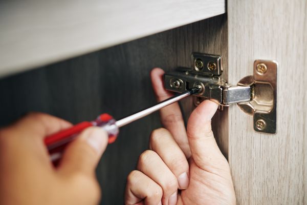 Cabinet Hinge Installation in Rockwall